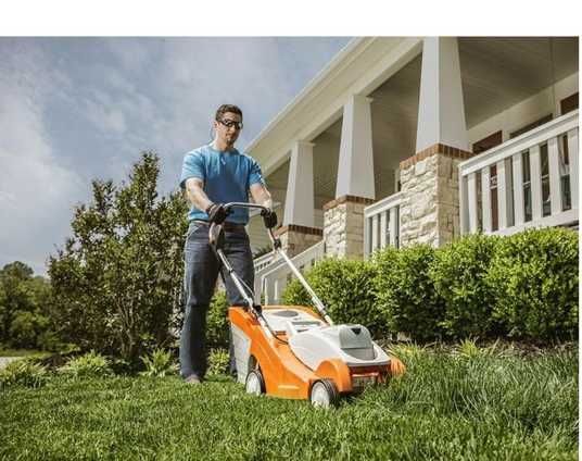Газонокосилка STIHL RMA 239 SET — з акумулятором і зарядним