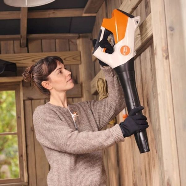 Воздуходувное устройство аккумуляторное STIHL BGA 30 без аккумулятора и ЗУ ВА080115900 фото