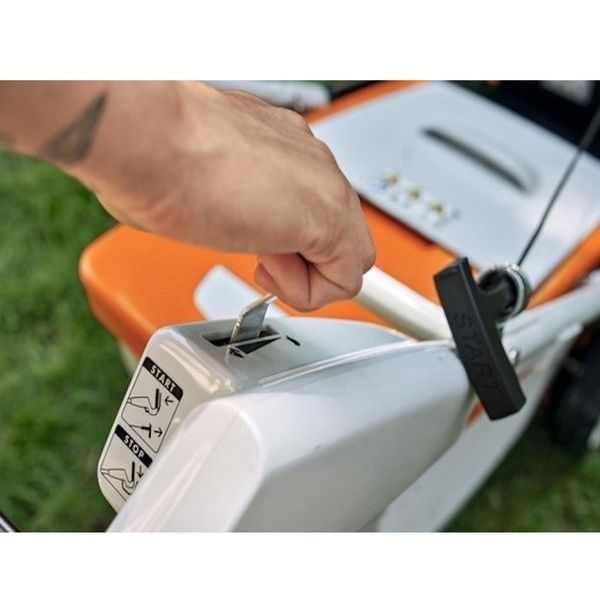 Газонокосилка аккумуляторная STIHL RMA 453 PV без аккумулятора и ЗП WA420111405 фото